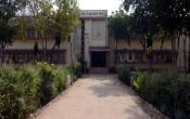 Shri M. P. Shah Commerce College Campus Building