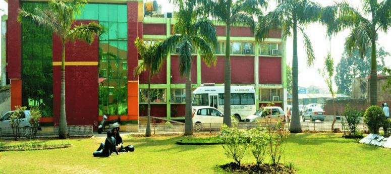Shri Dhanwantry Ayurvedic College And Hospital